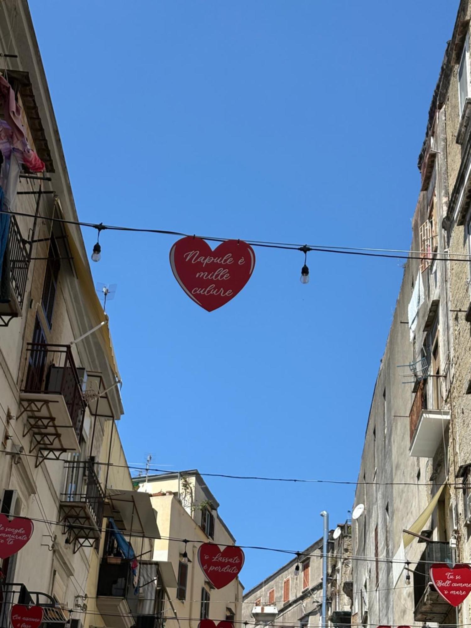 Guest House “Nonna Rossa” Napoli Dış mekan fotoğraf