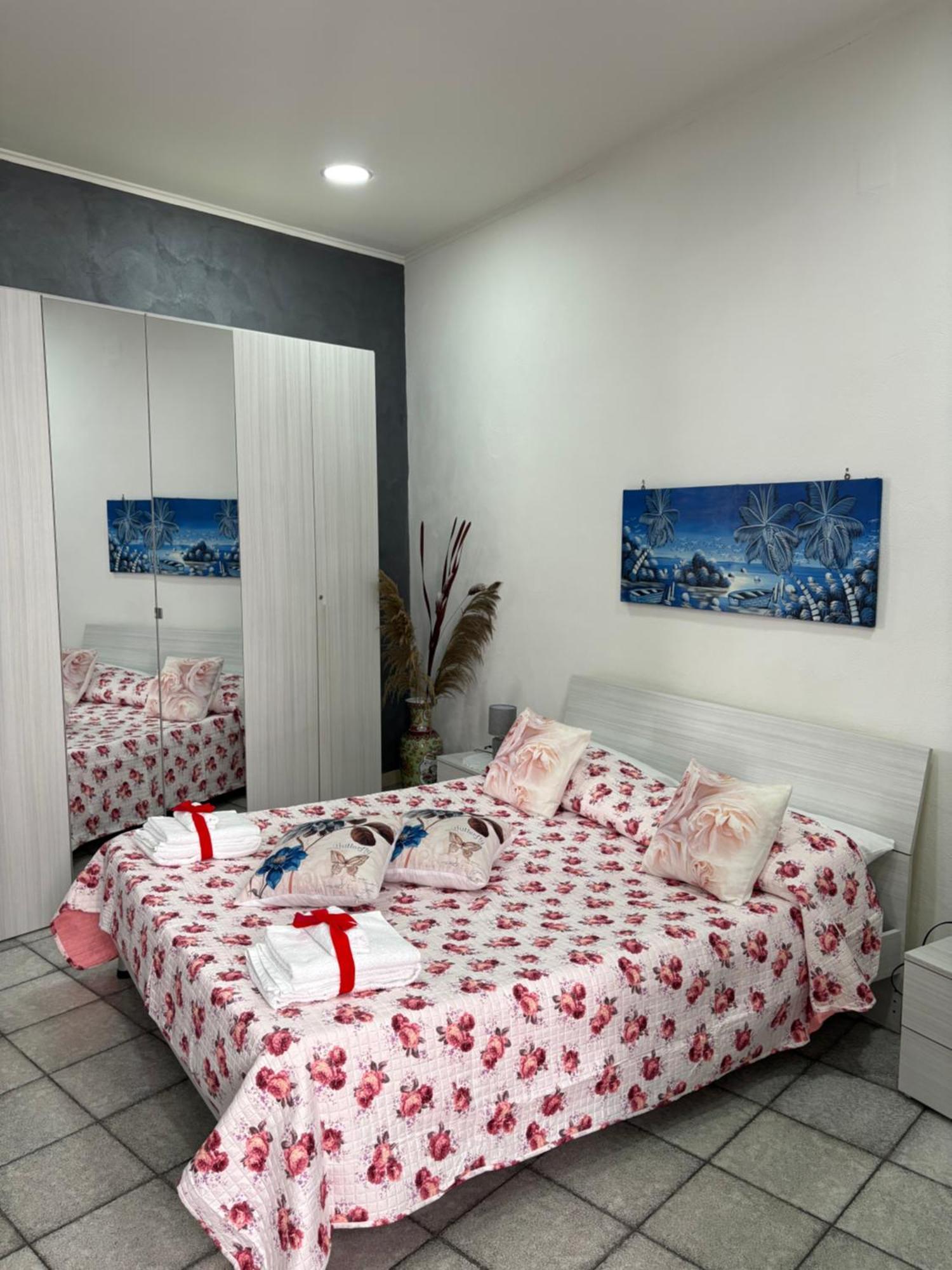 Guest House “Nonna Rossa” Napoli Dış mekan fotoğraf